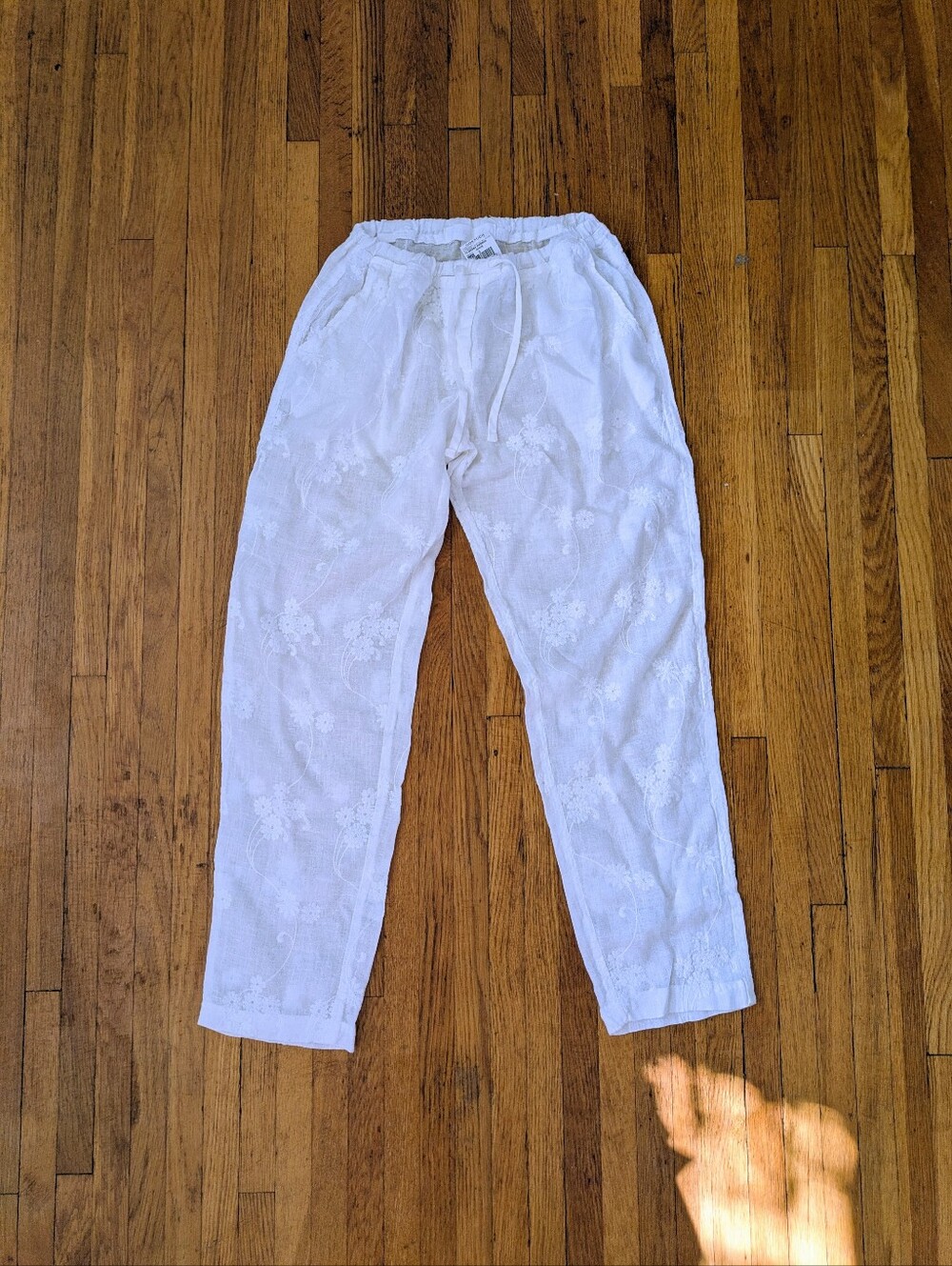 NWT CP Shades Clarissa Embroidered White Pants in Size Small